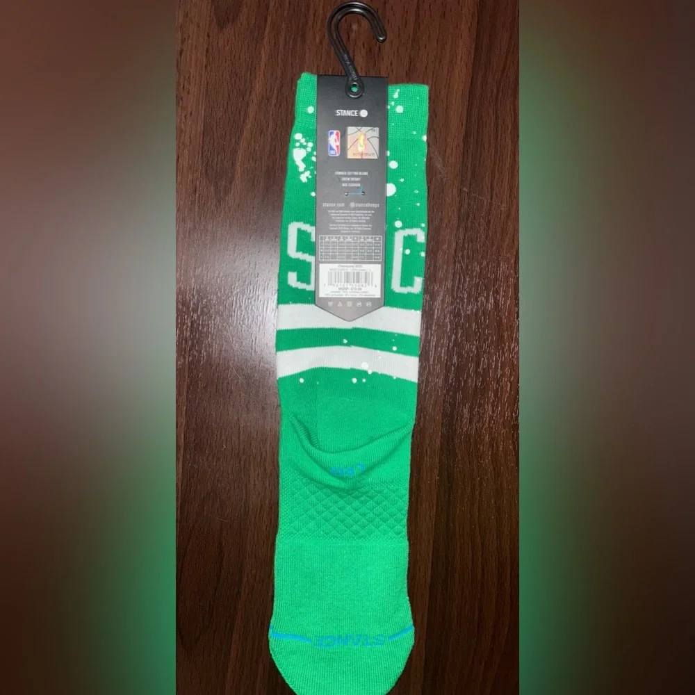 BOSTON CELTICS STANCE NOVELTY CREW SOCKS NWT MEN’S SHOE SIZE 9-13